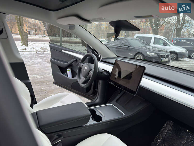 Внедорожник / Кроссовер Tesla Model Y 2023 в Виннице