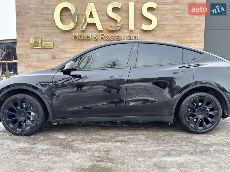 Внедорожник / Кроссовер Tesla Model Y 2023 в Виннице