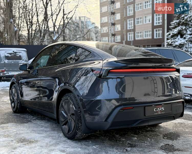Позашляховик / Кросовер Tesla Model Y 2025 в Києві фото 3 Позашляховик / Кросовер Tesla Model Y 2025 в Києві