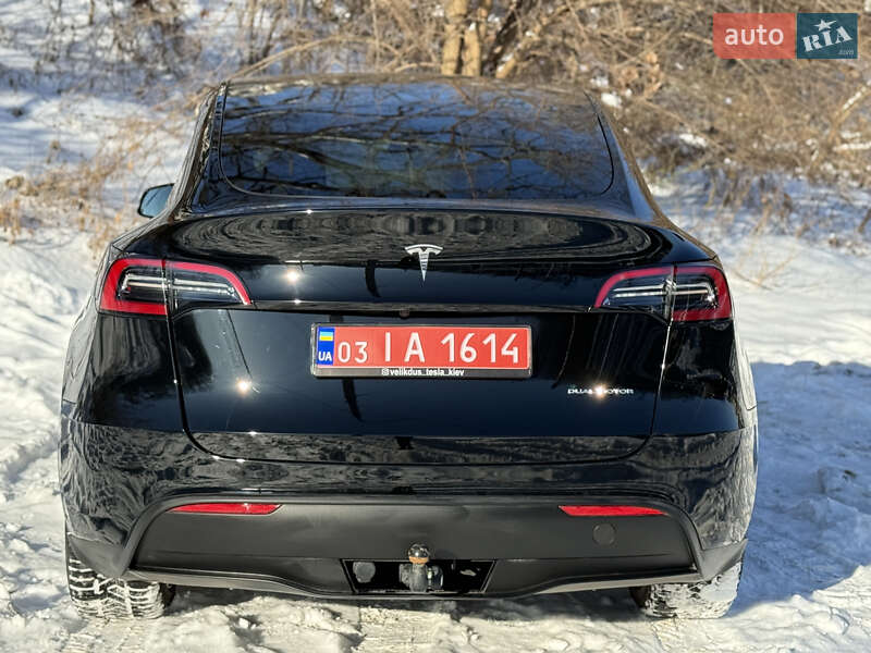 Позашляховик / Кросовер Tesla Model Y 2023 в Києві фото 21 Позашляховик / Кросовер Tesla Model Y 2023 в Києві