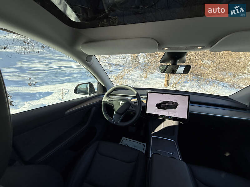 Позашляховик / Кросовер Tesla Model Y 2023 в Києві фото 33 Позашляховик / Кросовер Tesla Model Y 2023 в Києві