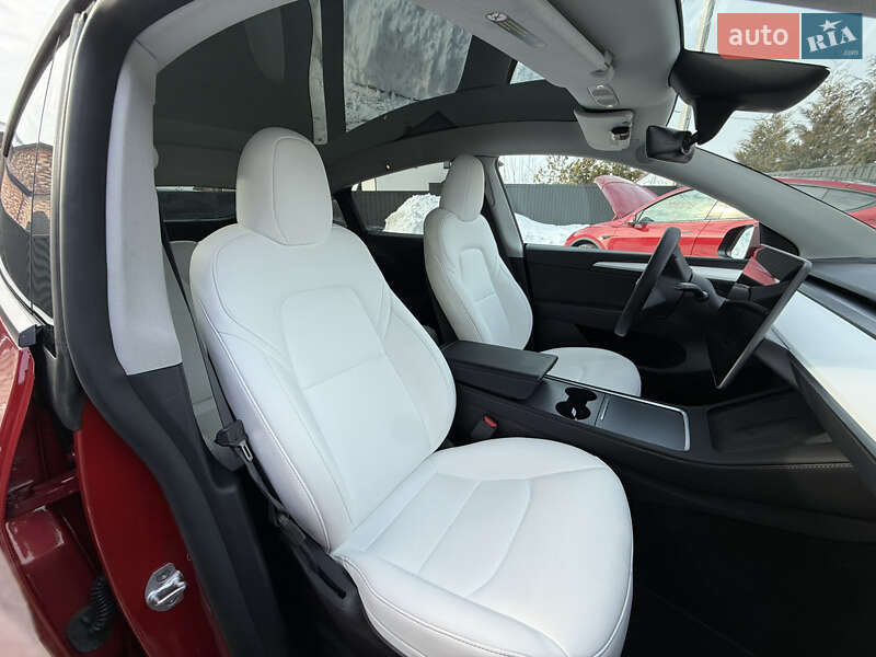 Позашляховик / Кросовер Tesla Model Y 2023 в Львові фото 16 Позашляховик / Кросовер Tesla Model Y 2023 в Львові