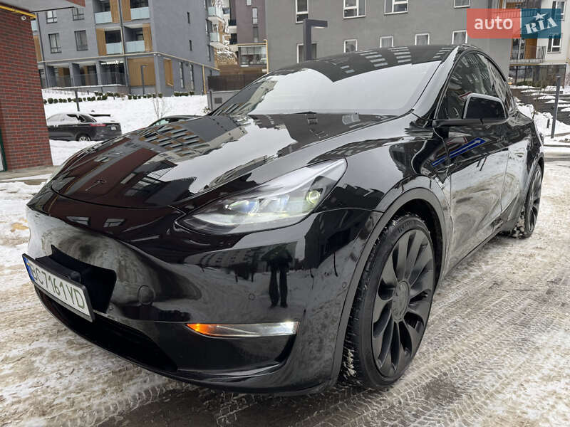 Позашляховик / Кросовер Tesla Model Y 2022 в Львові