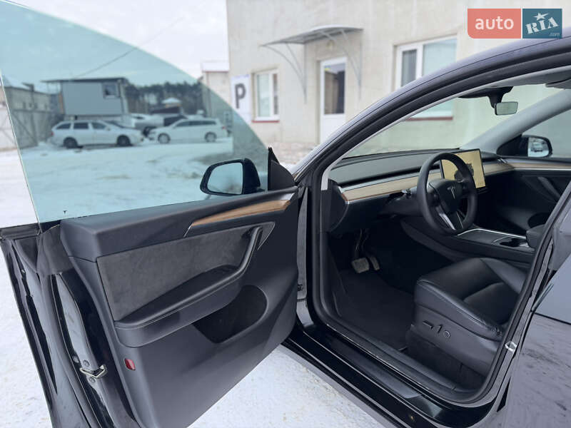 Внедорожник / Кроссовер Tesla Model Y 2022 в Луцке