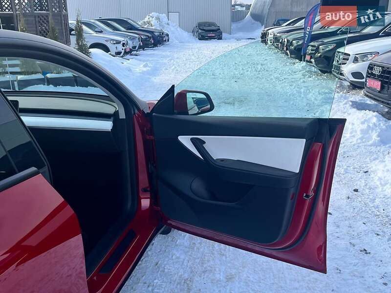 Позашляховик / Кросовер Tesla Model Y 2022 в Луцьку фото 19 Позашляховик / Кросовер Tesla Model Y 2022 в Луцьку