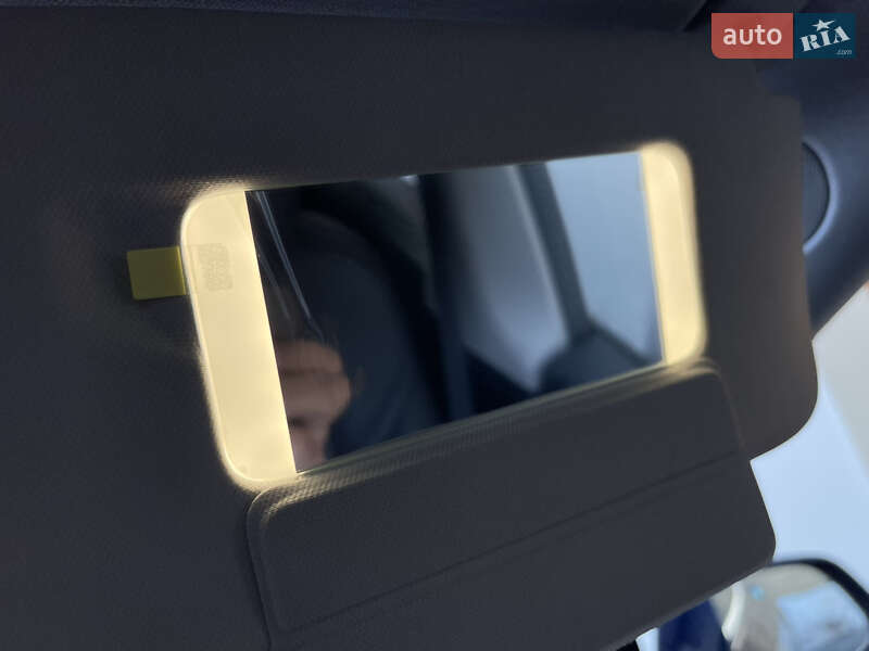 Позашляховик / Кросовер Tesla Model Y 2023 в Львові фото 15 Позашляховик / Кросовер Tesla Model Y 2023 в Львові