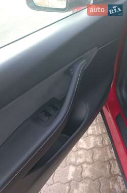 Внедорожник / Кроссовер Tesla Model Y 2022 в Яворове
