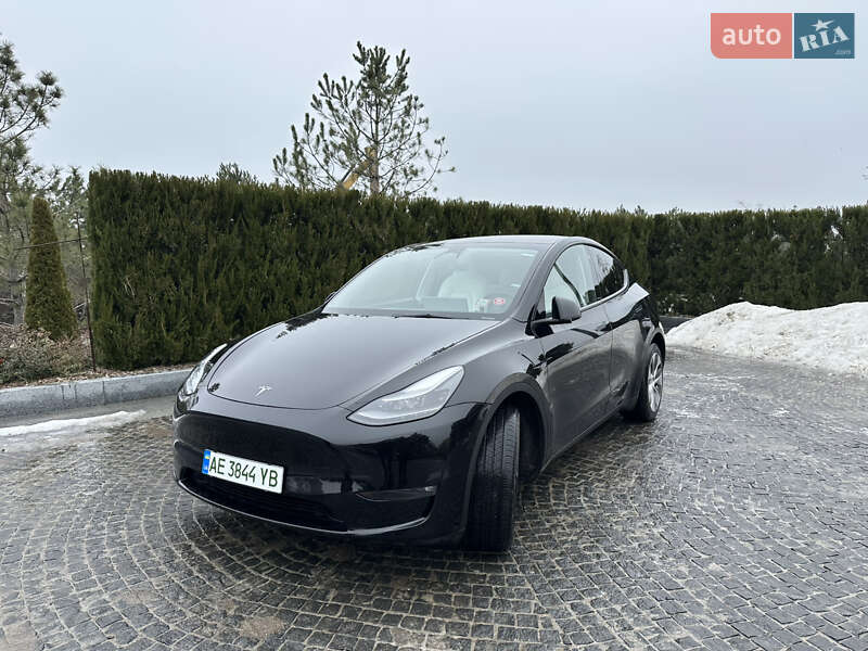 Tesla Model Y 2022