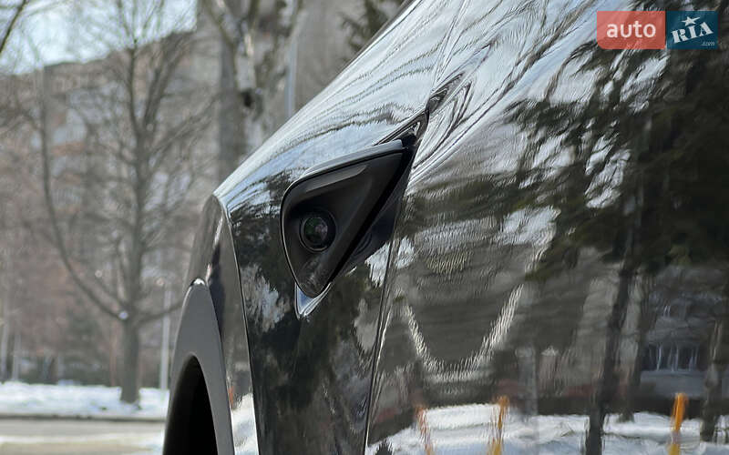 Позашляховик / Кросовер Tesla Model Y 2024 в Львові