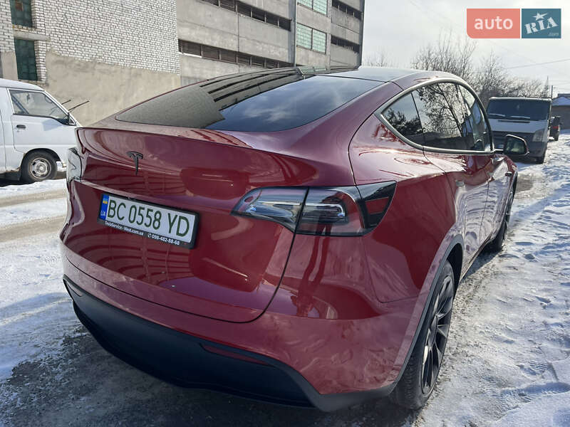 Внедорожник / Кроссовер Tesla Model Y 2023 в Львове