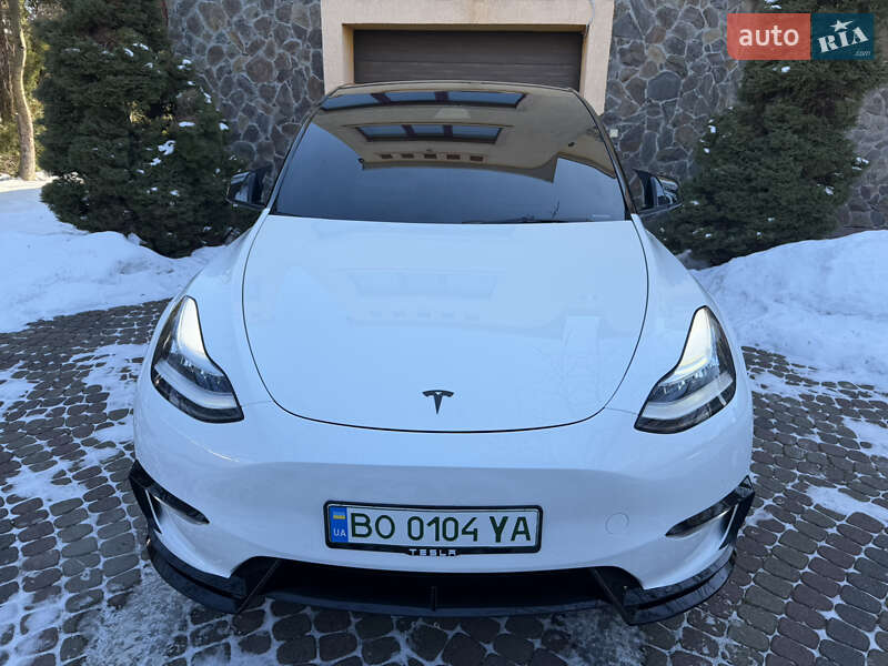 Внедорожник / Кроссовер Tesla Model Y 2021 в Львове