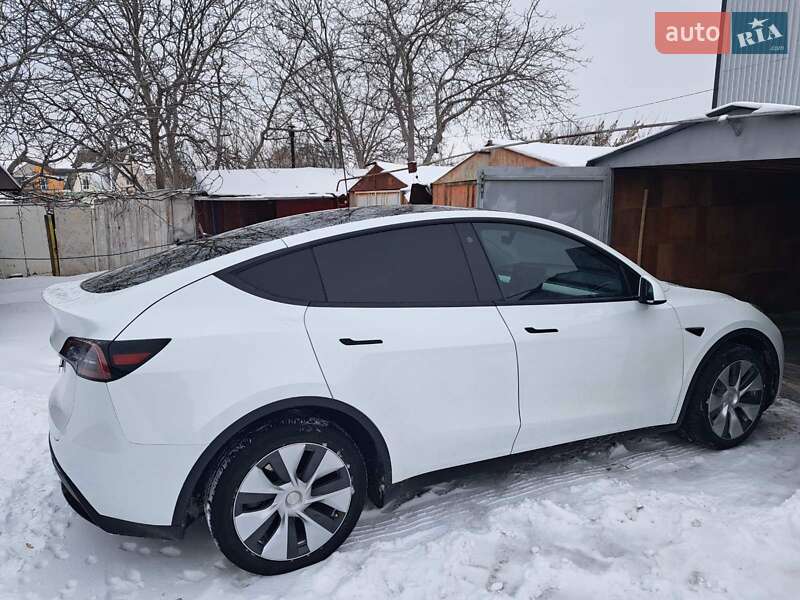 Позашляховик / Кросовер Tesla Model Y 2023 в Білій Церкві
