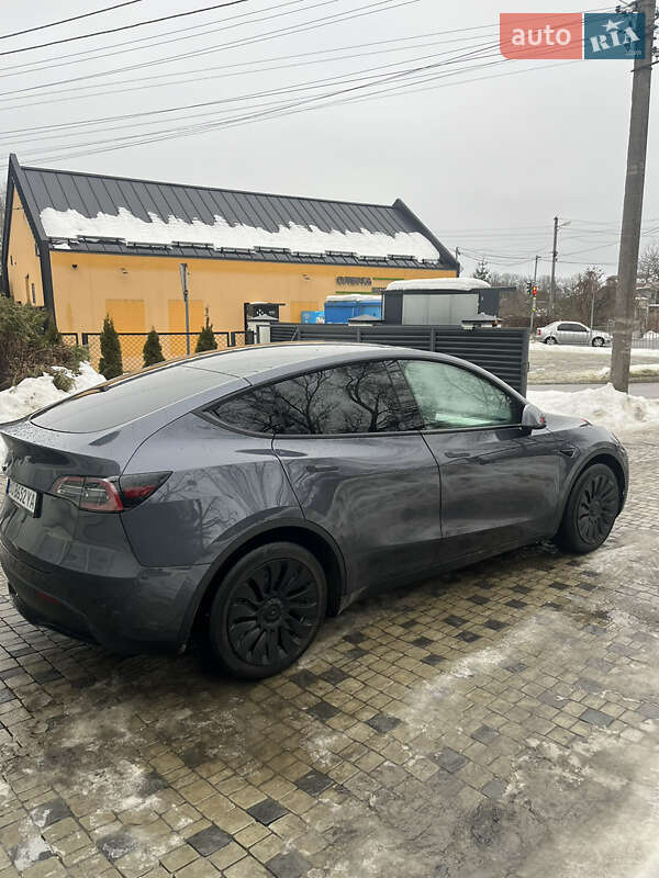 Внедорожник / Кроссовер Tesla Model Y 2023 в Львове