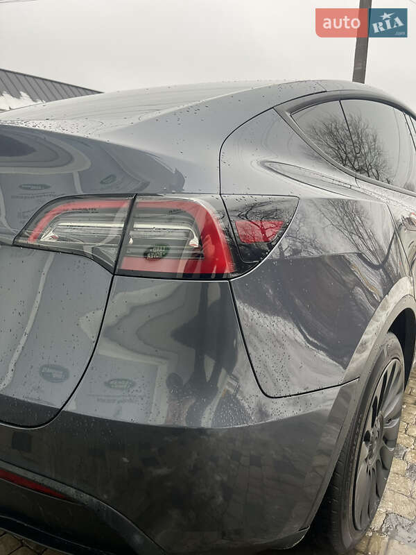 Внедорожник / Кроссовер Tesla Model Y 2023 в Львове