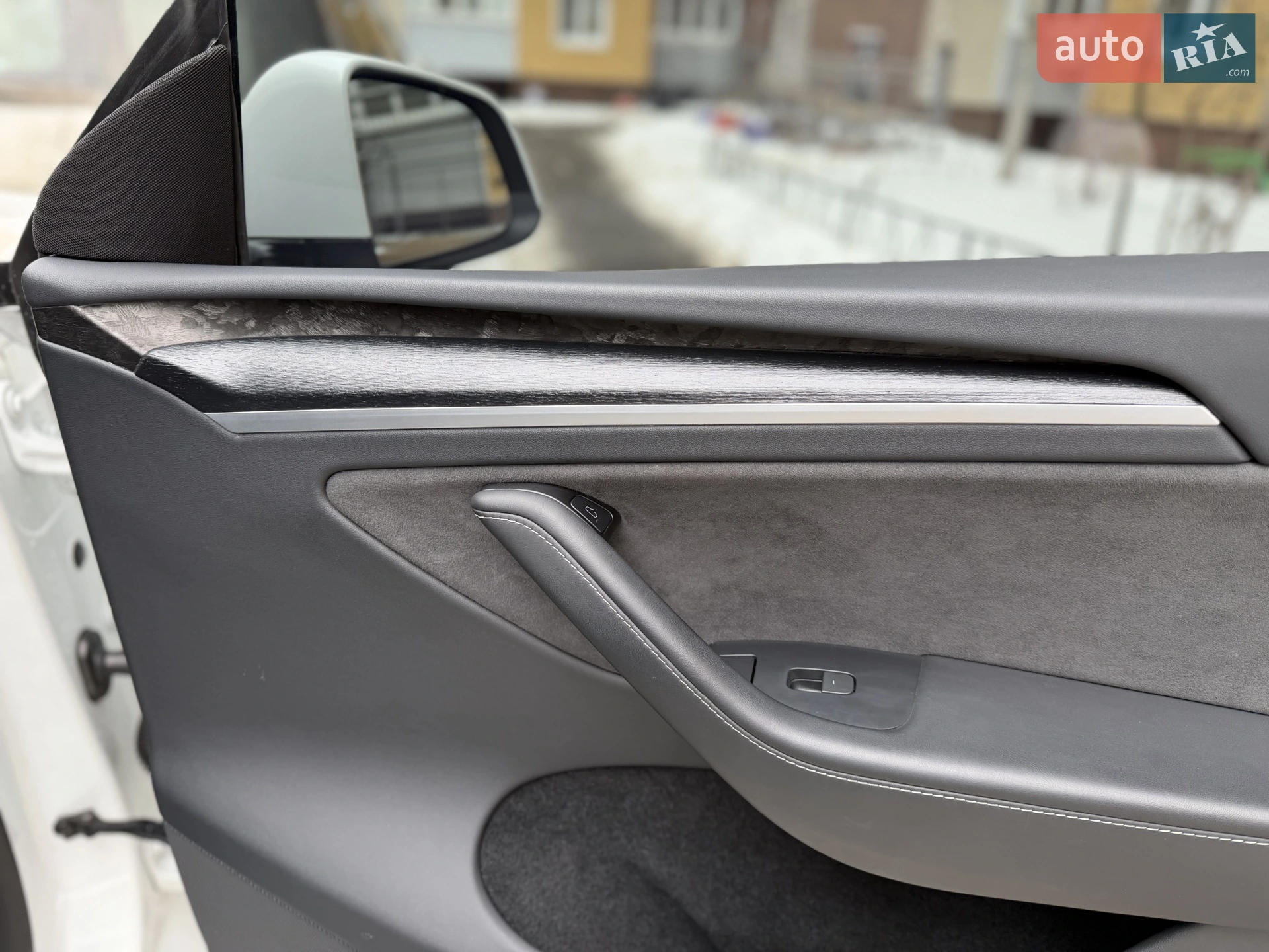 2024 Tesla Model Y - мініатюра 43