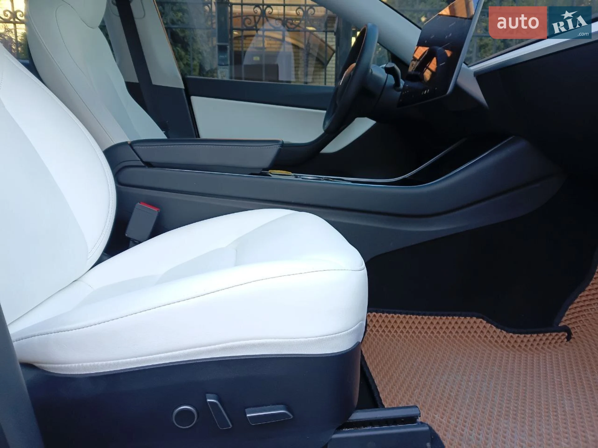 2021 Tesla Model Y - мініатюра 14