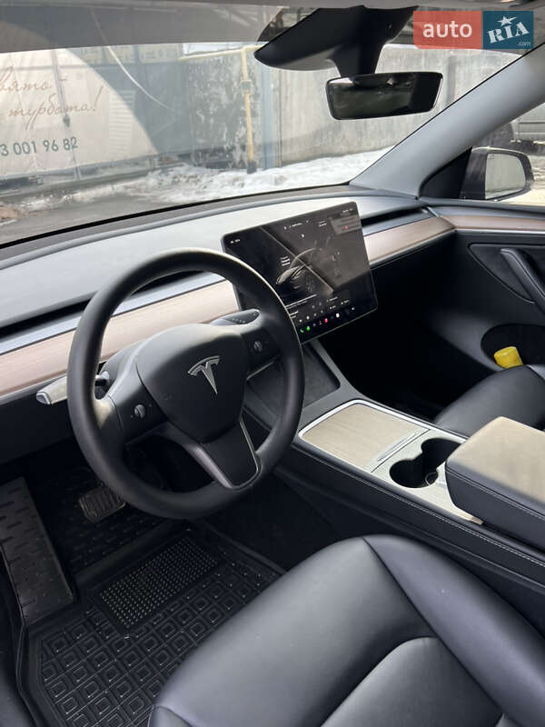 Внедорожник / Кроссовер Tesla Model Y 2024 в Харькове