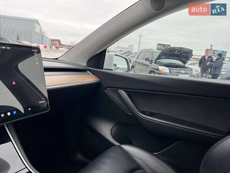 Позашляховик / Кросовер Tesla Model Y 2020 в Львові