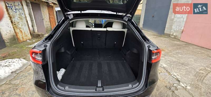 Позашляховик / Кросовер Tesla Model Y 2023 в Дніпрі фото 9 Позашляховик / Кросовер Tesla Model Y 2023 в Дніпрі