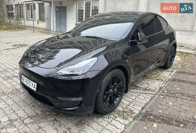 Tesla Model Y 2022