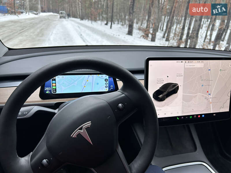 Внедорожник / Кроссовер Tesla Model Y 2023 в Киеве