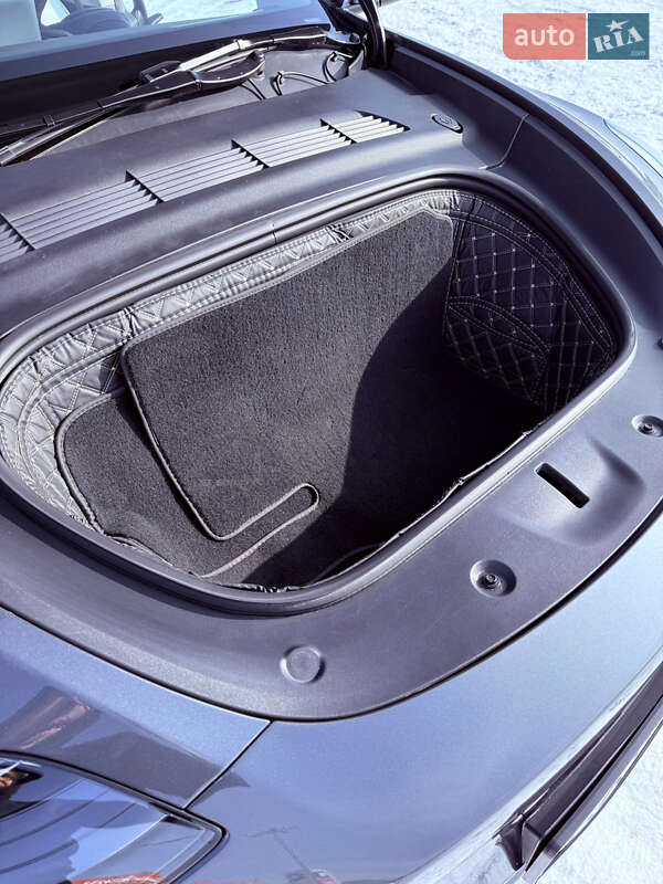 Позашляховик / Кросовер Tesla Model Y 2023 в Харкові