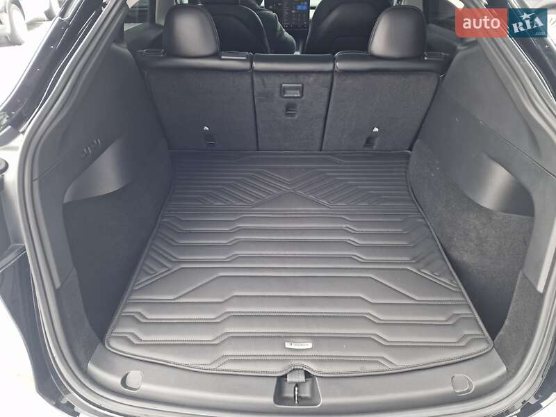 Внедорожник / Кроссовер Tesla Model Y 2022 в Хмельницком