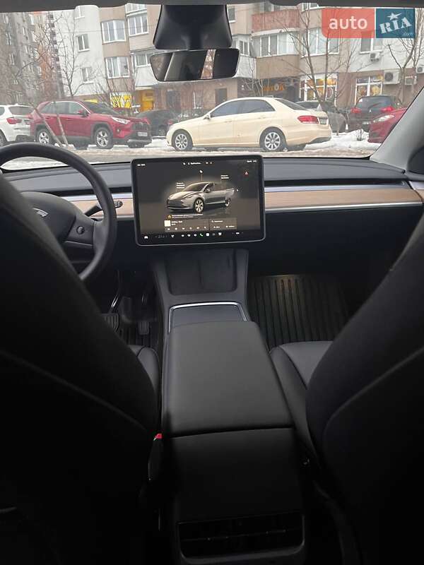 Внедорожник / Кроссовер Tesla Model Y 2023 в Киеве фото 14 Внедорожник / Кроссовер Tesla Model Y 2023 в Киеве