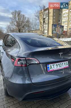 Позашляховик / Кросовер Tesla Model Y 2022 в Івано-Франківську