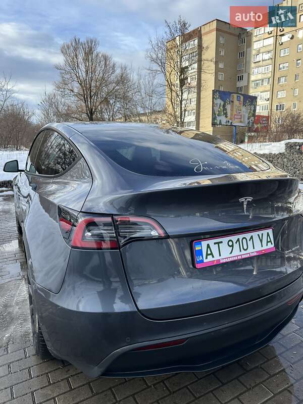 Позашляховик / Кросовер Tesla Model Y 2022 в Івано-Франківську