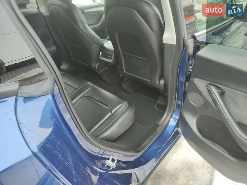 Внедорожник / Кроссовер Tesla Model Y 2024 в Киеве фото 16 Внедорожник / Кроссовер Tesla Model Y 2024 в Киеве