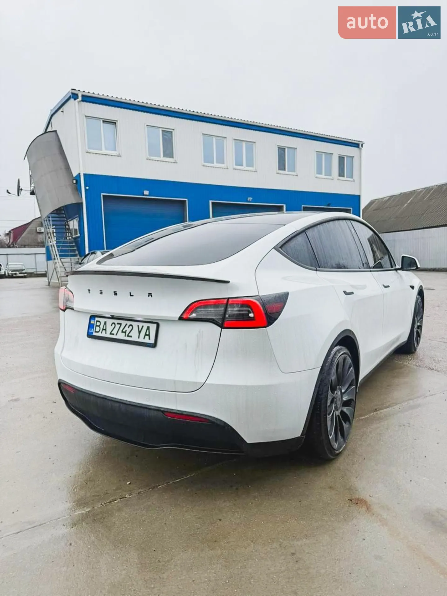 2022 Tesla Model Y - мініатюра 2