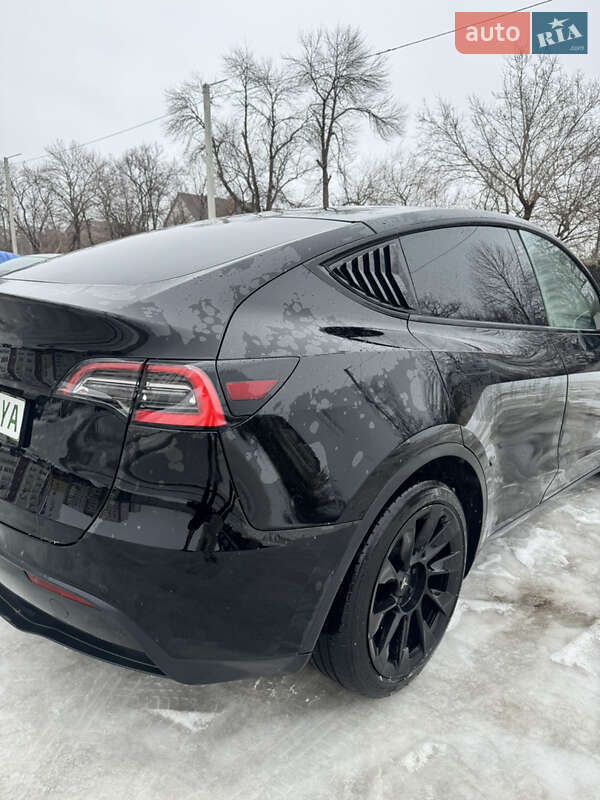 Внедорожник / Кроссовер Tesla Model Y 2021 в Харькове