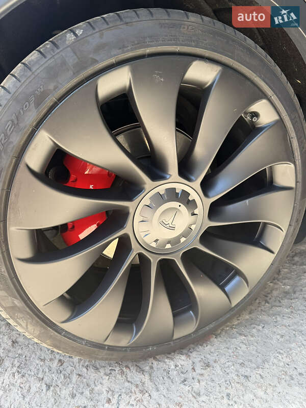 Позашляховик / Кросовер Tesla Model Y 2021 в Бучі фото 14 Позашляховик / Кросовер Tesla Model Y 2021 в Бучі