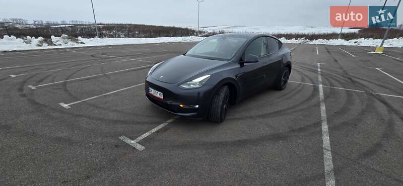 Позашляховик / Кросовер Tesla Model Y 2024 в Рівному