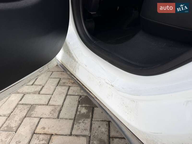 Внедорожник / Кроссовер Tesla Model Y 2021 в Луцке