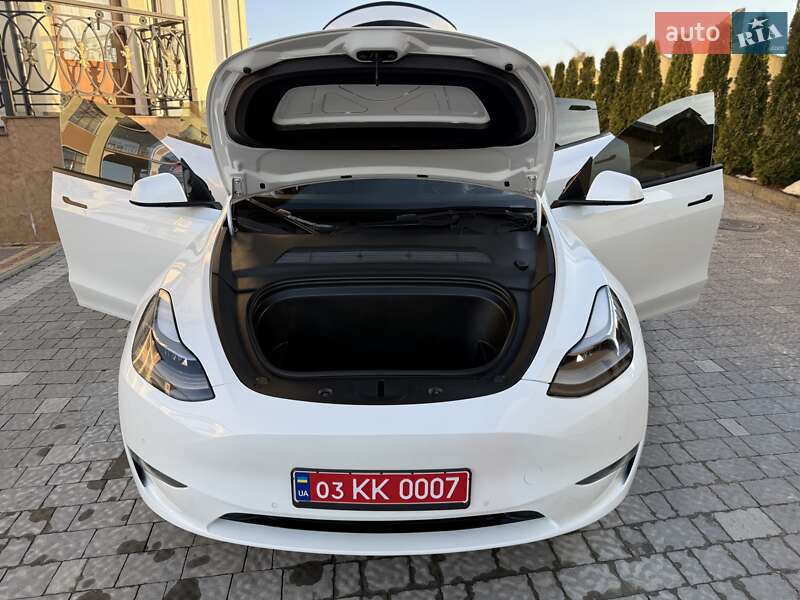 Позашляховик / Кросовер Tesla Model Y 2021 в Дрогобичі