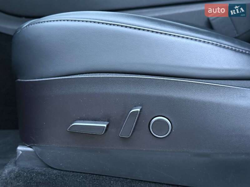 Внедорожник / Кроссовер Tesla Model Y 2022 в Одессе