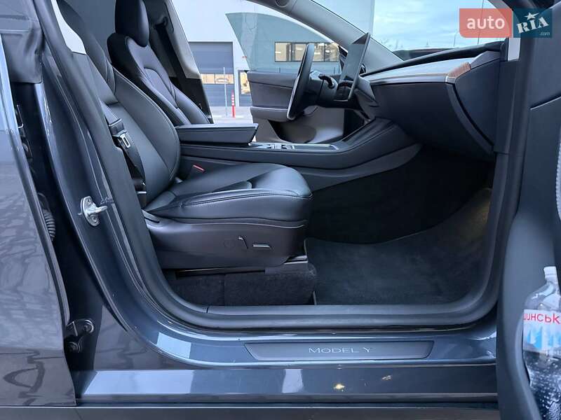 Внедорожник / Кроссовер Tesla Model Y 2022 в Одессе