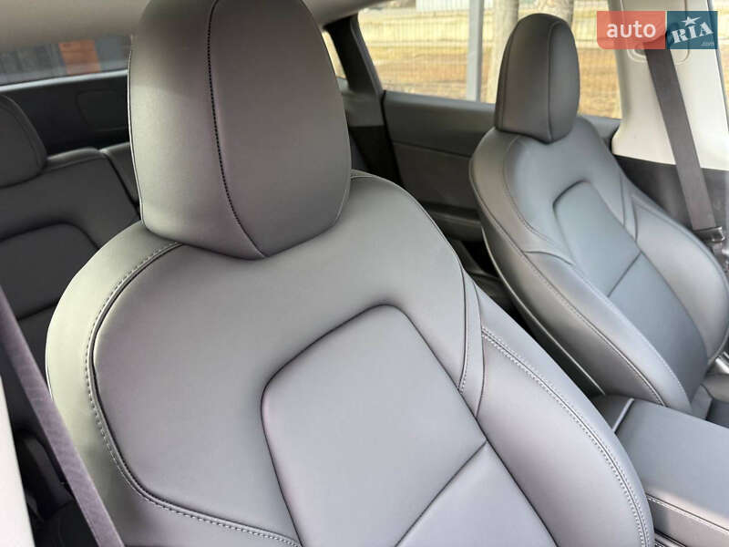 Позашляховик / Кросовер Tesla Model Y 2023 в Стрию