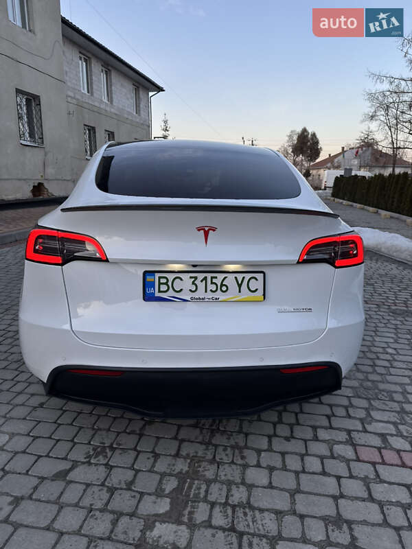 Позашляховик / Кросовер Tesla Model Y 2021 в Львові