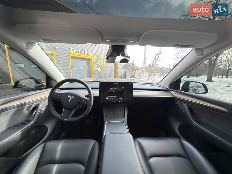 Позашляховик / Кросовер Tesla Model Y 2024 в Харкові