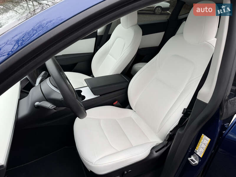 Внедорожник / Кроссовер Tesla Model Y 2022 в Дрогобыче