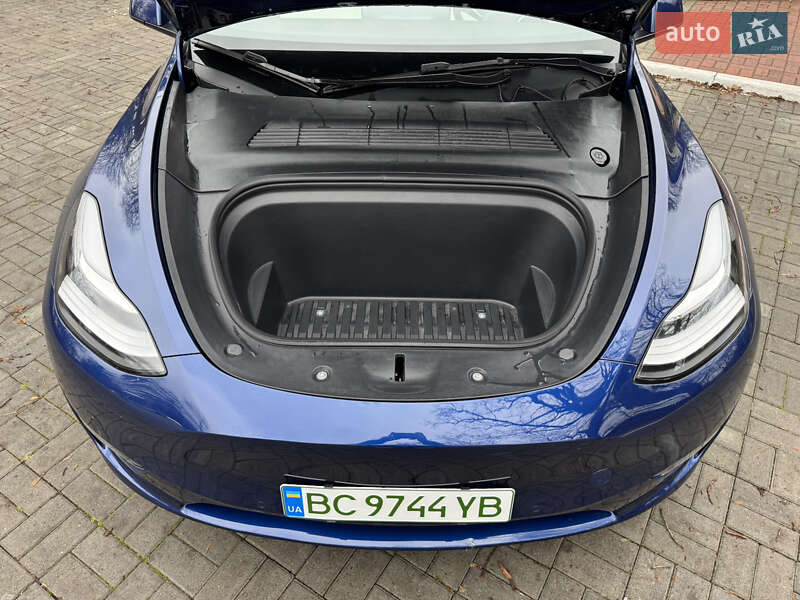 Внедорожник / Кроссовер Tesla Model Y 2022 в Дрогобыче