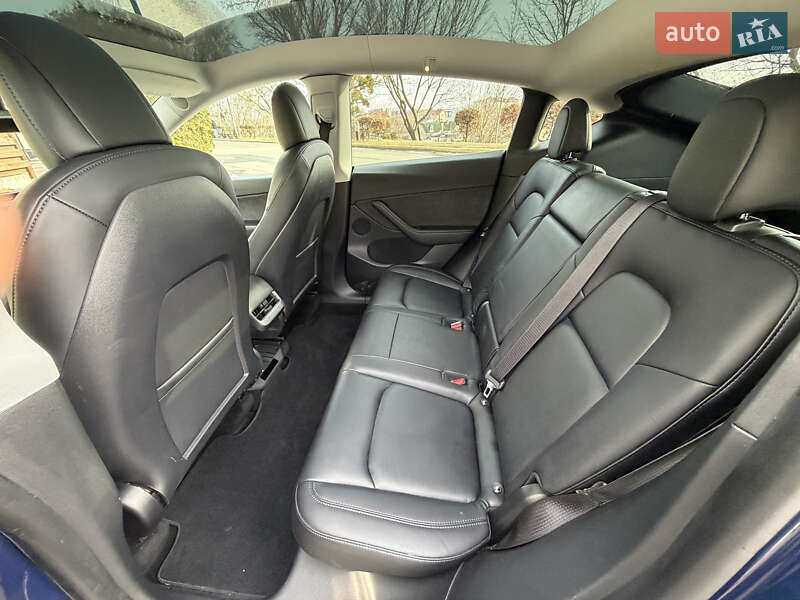 Позашляховик / Кросовер Tesla Model Y 2021 в Києві