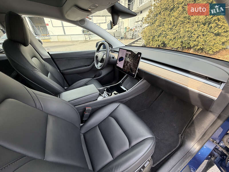 Позашляховик / Кросовер Tesla Model Y 2021 в Києві