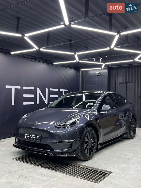 Внедорожник / Кроссовер Tesla Model Y 2022 в Киеве