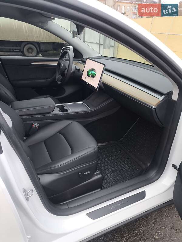 Внедорожник / Кроссовер Tesla Model Y 2024 в Харькове фото 20 Внедорожник / Кроссовер Tesla Model Y 2024 в Харькове