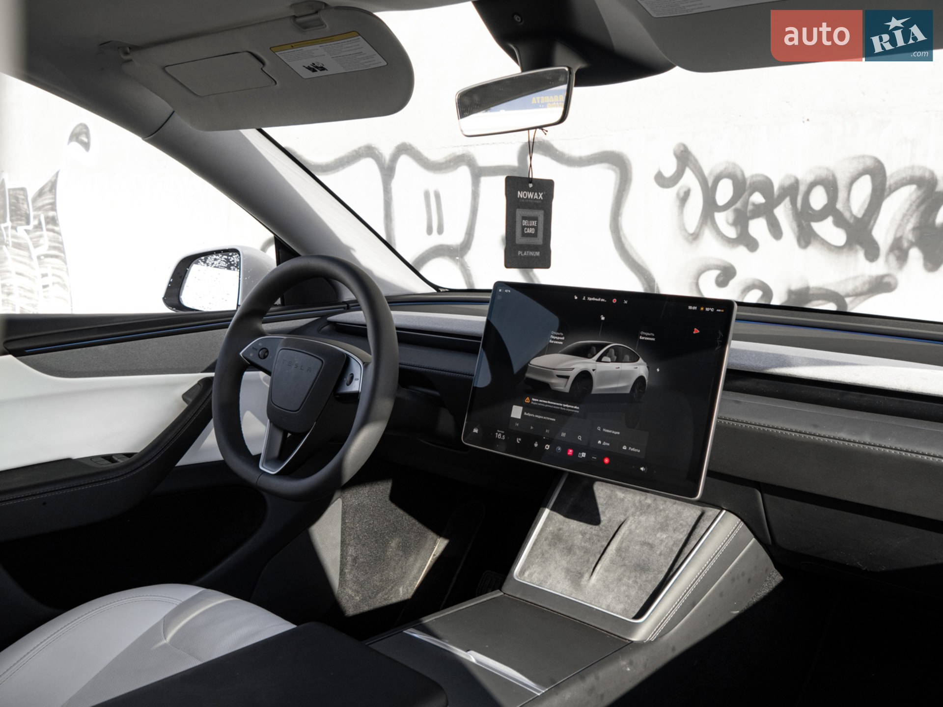 2025 Tesla Model Y - мініатюра 31
