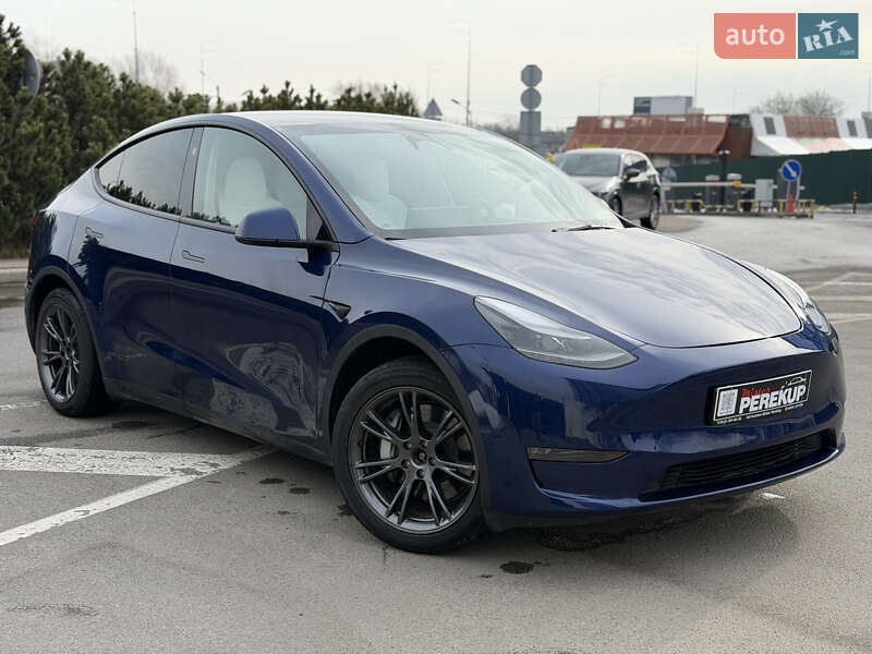 Позашляховик / Кросовер Tesla Model Y 2024 в Києві фото 2 Позашляховик / Кросовер Tesla Model Y 2024 в Києві